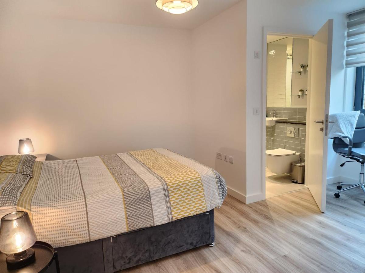 Lovely Luxury Apartment Near Luton Airport 801 Экстерьер фото