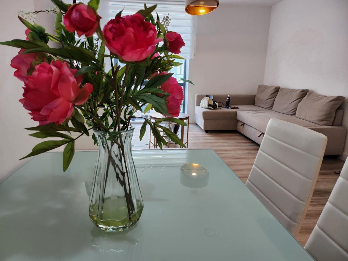 Lovely Luxury Apartment Near Luton Airport 801 Экстерьер фото